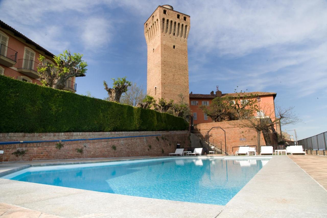 Hotel Castello Di Santa Vittoria Santa Vittoria dʼAlba Exteriér fotografie